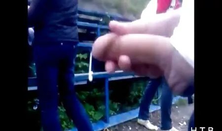 Tình liếm trong phòng sex nhật vú to tắm