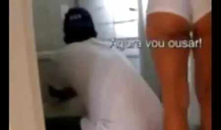 Cô sex nhật vú to gái vụng về
