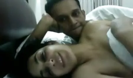 Một người đàn ông vui tính với một âm đạo. sex nhât vu to
