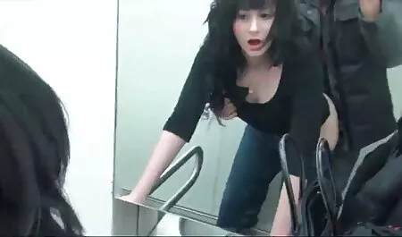 Và cô gái này sucks sex nhat ban vu to âm đạo của cô.