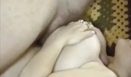 Với một người phụ nữ trong cô ấy không lông âm sex nhật bản vú to đạo