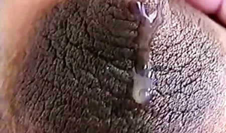Say sex nhật vu to xỉn, cô gái nga cho phép anh vuốt ve ngực