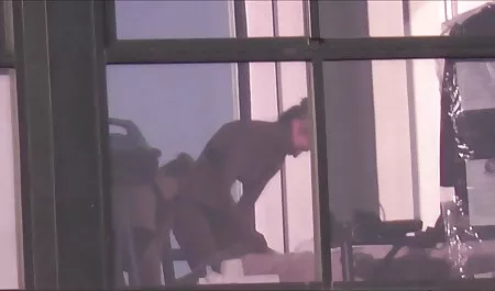 Bà đồng ý để giới thiệu mình để bạn trai của cô trong tất sex nhật vu to cả các lỗ